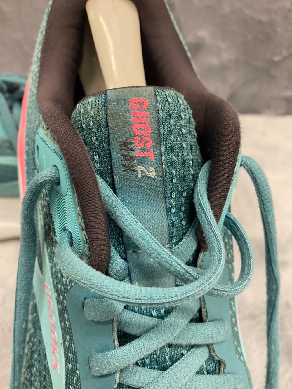 Brooks Ghost Max 2 Womens Teal Pink Athletic Running Shoes Womens Size 10 - Picture 12 of 15